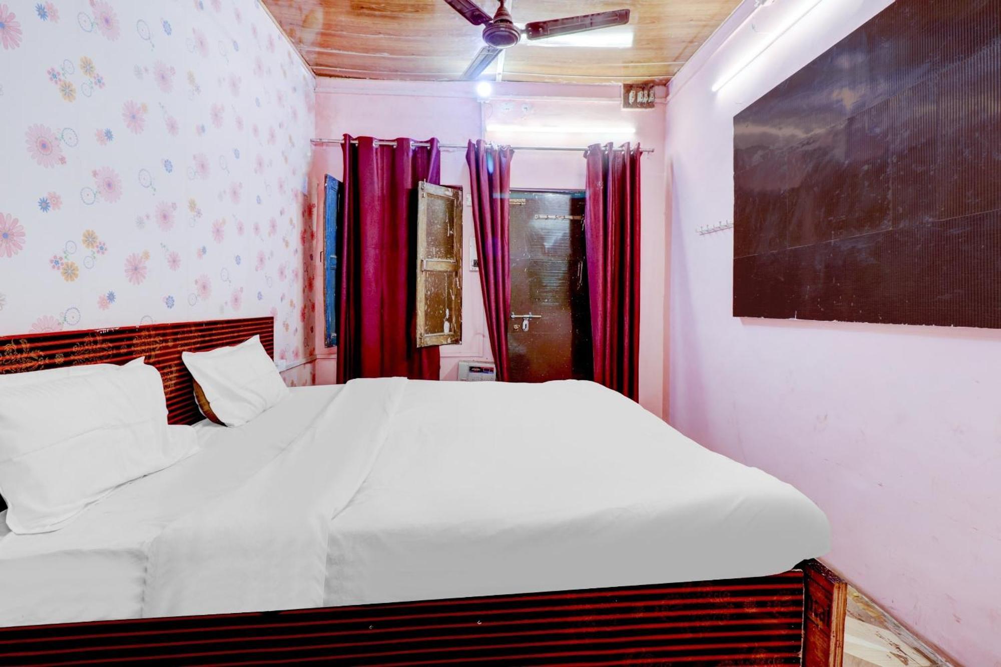 Hotel O Shree Radha Guest House Jhansi Exterior photo